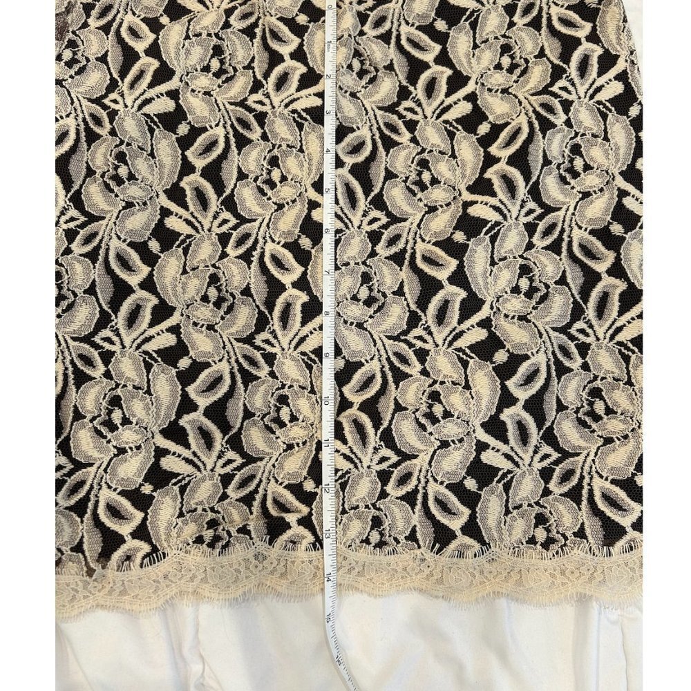 patterned skirt - Picture 8 of 10